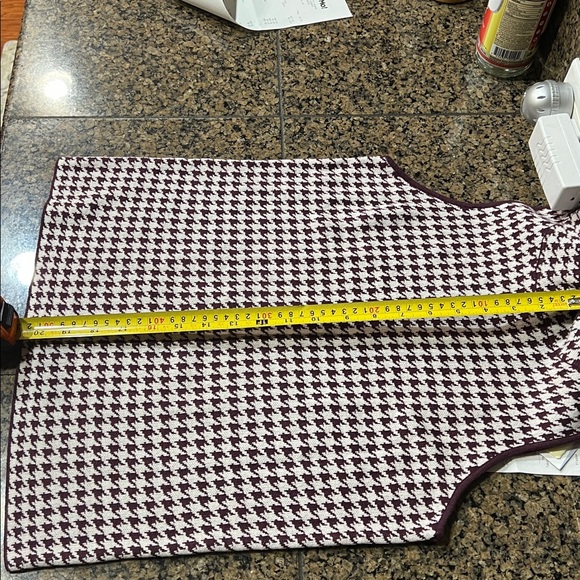 Ann Taylor Sleeveless turtleneck sweater.  New with tags. - Picture 4 of 4